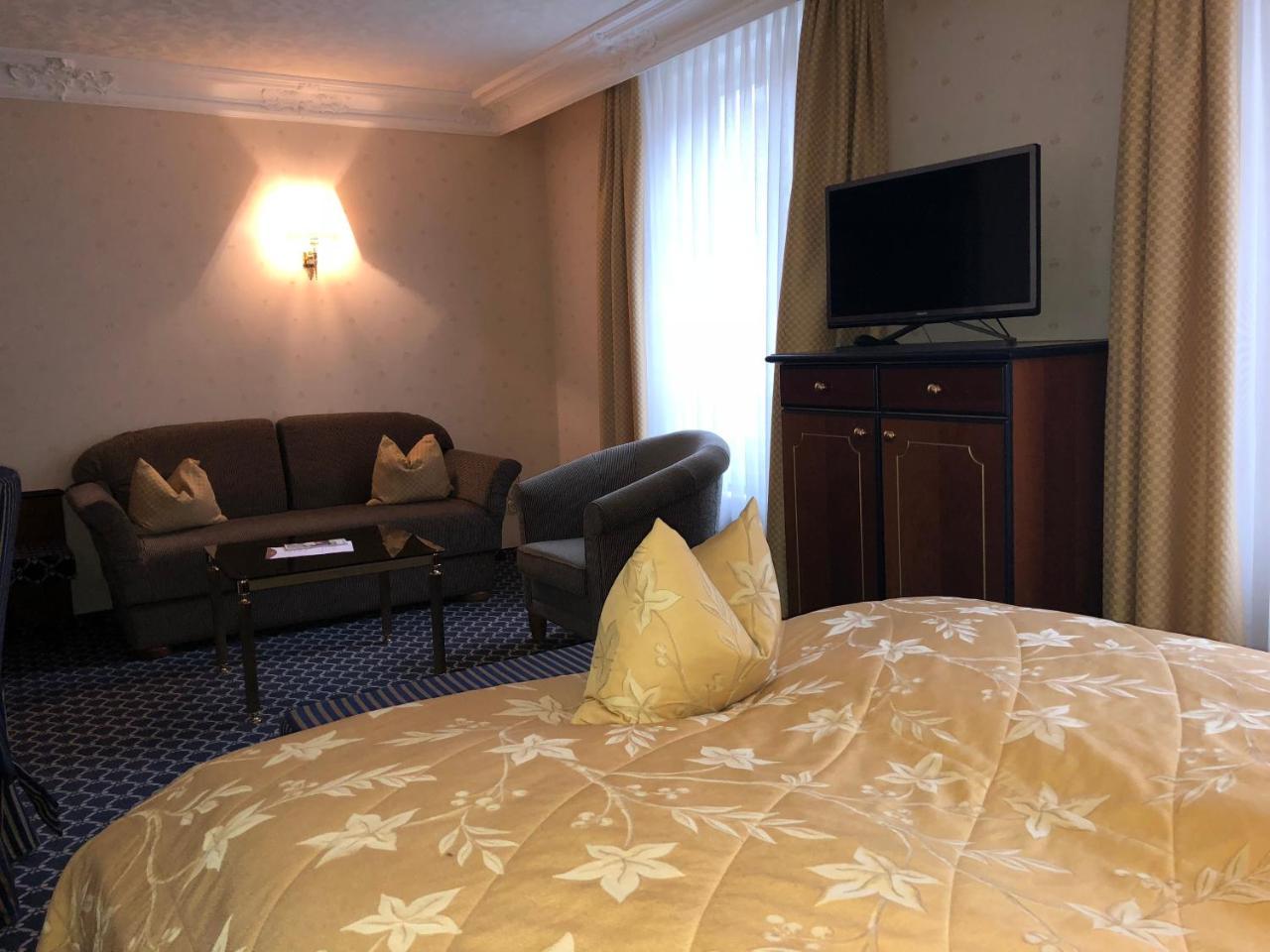Mokni'S Palais Hotel & Spa Bad Wildbad Exterior photo